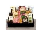 Raise a Glass to Uniqueness: Exceptional Wine Gift Baskets Await You!